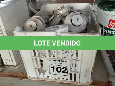 LOTE 102 - 01 LOTE COM GRANDE QUANTIDADE DETECTORES DE FUMAÇA. (NO ESTADO) ATENÇÃO! FAZER A VISITAÇÃO ANTES DE ARREMATAR, NÃO SABEMOS SE FUNCIONA. LEILÃO NÃO TEM GARANTIA E NEM DEVOLUÇÃO, SUJEITO A POSSÍVEIS AVARIAS VISÍVEIS/OCULTAS E/OU AUSÊNCIA DE COMPONENTES.