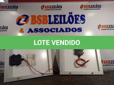 LOTE 294 - 02 PAINÉIS FOTOVOLTAICOS 18V 10W. (NO ESTADO) ATENÇÃO! FAZER A VISITAÇÃO ANTES DE ARREMATAR, NÃO SABEMOS SE FUNCIONA. LEILÃO NÃO TEM GARANTIA E NEM DEVOLUÇÃO, SUJEITO A POSSÍVEIS AVARIAS VISÍVEIS/OCULTAS E/OU AUSÊNCIA DE COMPONENTES.