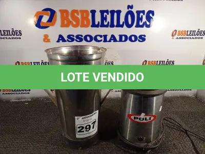 LOTE 297 - 01 LIQUIDIFICADOR INDUSTRIAL MARCA POLI. (NO ESTADO) ATENÇÃO! FAZER A VISITAÇÃO ANTES DE ARREMATAR, NÃO SABEMOS SE FUNCIONA. LEILÃO NÃO TEM GARANTIA E NEM DEVOLUÇÃO, SUJEITO A POSSÍVEIS AVARIAS VISÍVEIS/OCULTAS E/OU AUSÊNCIA DE COMPONENTES.