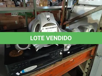 LOTE 079 - 01 BLU-RAY, 01 TOCA CD E VÁRIAS CAIXAS DE SOM MARCAS E MODELOS DIVERSOS. (NO ESTADO) ATENÇÃO! FAZER A VISITAÇÃO ANTES DE ARREMATAR, NÃO SABEMOS SE FUNCIONA. LEILÃO NÃO TEM GARANTIA E NEM DEVOLUÇÃO, SUJEITO A POSSÍVEIS AVARIAS VISÍVEIS/OCULTAS E/OU AUSÊNCIA DE COMPONENTES.