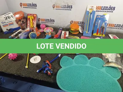 LOTE 261 - 01 LOTE COM VÁRIOS ACESSÓRIOS PARA PETS. (NO ESTADO) ATENÇÃO! FAZER A VISITAÇÃO ANTES DE ARREMATAR, NÃO SABEMOS SE FUNCIONA. LEILÃO NÃO TEM GARANTIA E NEM DEVOLUÇÃO, SUJEITO A POSSÍVEIS AVARIAS VISÍVEIS/OCULTAS E/OU AUSÊNCIA DE COMPONENTES.