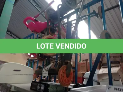 LOTE 314 - 02 CARRINHOS PARA TRANSPORTE DE CARGAS, 01 PATINETE, 01 RADIO AUTOMOTIVO E 01 TRICICLO INFANTIL. (NO ESTADO) ATENÇÃO! FAZER A VISITAÇÃO ANTES DE ARREMATAR, NÃO SABEMOS SE FUNCIONA. LEILÃO NÃO TEM GARANTIA E NEM DEVOLUÇÃO, SUJEITO A POSSÍVEIS AVARIAS VISÍVEIS/OCULTAS E/OU AUSÊNCIA DE COMPONENTES.