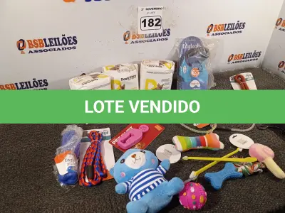 LOTE 182 - 01 LOTE COM VÁRIOS ACESSÓRIOS PARA PETS. (NO ESTADO) ATENÇÃO! FAZER A VISITAÇÃO ANTES DE ARREMATAR, NÃO SABEMOS SE FUNCIONA. LEILÃO NÃO TEM GARANTIA E NEM DEVOLUÇÃO, SUJEITO A POSSÍVEIS AVARIAS VISÍVEIS/OCULTAS E/OU AUSÊNCIA DE COMPONENTES.