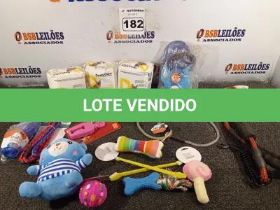LOTE 182 - 01 LOTE COM VÁRIOS ACESSÓRIOS PARA PETS. (NO ESTADO) ATENÇÃO! FAZER A VISITAÇÃO ANTES DE ARREMATAR, NÃO SABEMOS SE FUNCIONA. LEILÃO NÃO TEM GARANTIA E NEM DEVOLUÇÃO, SUJEITO A POSSÍVEIS AVARIAS VISÍVEIS/OCULTAS E/OU AUSÊNCIA DE COMPONENTES.