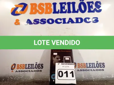 LOTE 011 - 01 BARBEADOR RECARREGÁVEL. (NO ESTADO) ATENÇÃO! FAZER A VISITAÇÃO ANTES DE ARREMATAR, NÃO SABEMOS SE FUNCIONA. LEILÃO NÃO TEM GARANTIA E NEM DEVOLUÇÃO, SUJEITO A POSSÍVEIS AVARIAS VISÍVEIS/OCULTAS E/OU AUSÊNCIA DE COMPONENTES.