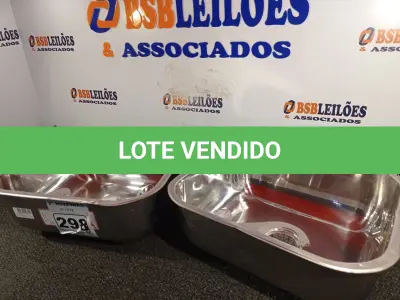 LOTE 298 - 02 CUBAS PARA PIA EM INOX 40X34X17CM. (NO ESTADO) ATENÇÃO! FAZER A VISITAÇÃO ANTES DE ARREMATAR, NÃO SABEMOS SE FUNCIONA. LEILÃO NÃO TEM GARANTIA E NEM DEVOLUÇÃO, SUJEITO A POSSÍVEIS AVARIAS VISÍVEIS/OCULTAS E/OU AUSÊNCIA DE COMPONENTES.