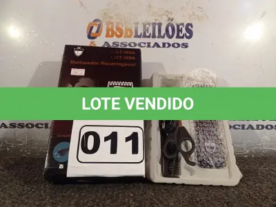 LOTE 011 - 01 BARBEADOR RECARREGÁVEL. (NO ESTADO) ATENÇÃO! FAZER A VISITAÇÃO ANTES DE ARREMATAR, NÃO SABEMOS SE FUNCIONA. LEILÃO NÃO TEM GARANTIA E NEM DEVOLUÇÃO, SUJEITO A POSSÍVEIS AVARIAS VISÍVEIS/OCULTAS E/OU AUSÊNCIA DE COMPONENTES.