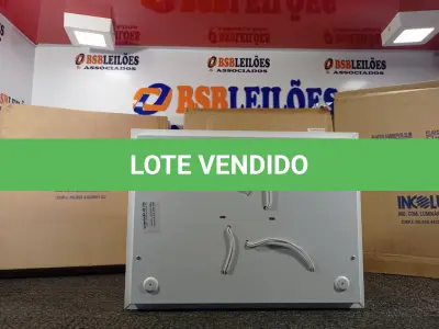 LOTE 087 - 04 PLAFONS DE SOBREPOR 40X30. (NO ESTADO) ATENÇÃO! FAZER A VISITAÇÃO ANTES DE ARREMATAR, NÃO SABEMOS SE FUNCIONA. LEILÃO NÃO TEM GARANTIA E NEM DEVOLUÇÃO, SUJEITO A POSSÍVEIS AVARIAS VISÍVEIS/OCULTAS E/OU AUSÊNCIA DE COMPONENTES.