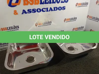 LOTE 275 - 02 CUBAS RASAS PARA PIA EM INOX 40X34X11CM. (NO ESTADO) ATENÇÃO! FAZER A VISITAÇÃO ANTES DE ARREMATAR, NÃO SABEMOS SE FUNCIONA. LEILÃO NÃO TEM GARANTIA E NEM DEVOLUÇÃO, SUJEITO A POSSÍVEIS AVARIAS VISÍVEIS/OCULTAS E/OU AUSÊNCIA DE COMPONENTES.