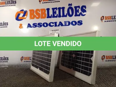 LOTE 085 - 02 PAINÉIS FOTOVOLTAICOS 18V 10W. (NO ESTADO) ATENÇÃO! FAZER A VISITAÇÃO ANTES DE ARREMATAR, NÃO SABEMOS SE FUNCIONA. LEILÃO NÃO TEM GARANTIA E NEM DEVOLUÇÃO, SUJEITO A POSSÍVEIS AVARIAS VISÍVEIS/OCULTAS E/OU AUSÊNCIA DE COMPONENTES.