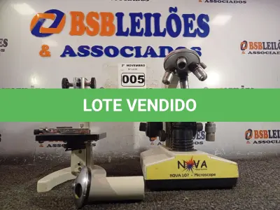 LOTE 005 - 02 BASES DE MICROSCÓPIO. (NO ESTADO) ATENÇÃO! FAZER A VISITAÇÃO ANTES DE ARREMATAR, NÃO SABEMOS SE FUNCIONA. LEILÃO NÃO TEM GARANTIA E NEM DEVOLUÇÃO, SUJEITO A POSSÍVEIS AVARIAS VISÍVEIS/OCULTAS E/OU AUSÊNCIA DE COMPONENTES.