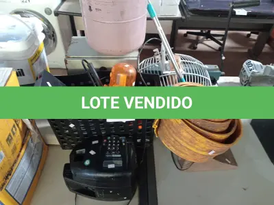 LOTE 302 - 01 LOTE COM MATERIAIS DIVERSOS. (NO ESTADO) ATENÇÃO! FAZER A VISITAÇÃO ANTES DE ARREMATAR, NÃO SABEMOS SE FUNCIONA. LEILÃO NÃO TEM GARANTIA E NEM DEVOLUÇÃO, SUJEITO A POSSÍVEIS AVARIAS VISÍVEIS/OCULTAS E/OU AUSÊNCIA DE COMPONENTES.