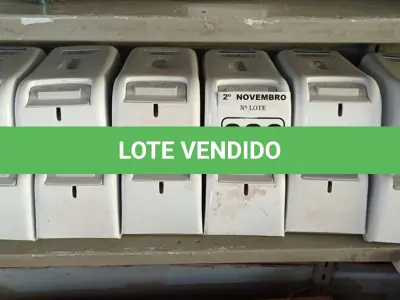 LOTE 326 - 12 DISPENSES PARA ÁLCOOL EM GEL. (NO ESTADO) ATENÇÃO! FAZER A VISITAÇÃO ANTES DE ARREMATAR, NÃO SABEMOS SE FUNCIONA. LEILÃO NÃO TEM GARANTIA E NEM DEVOLUÇÃO, SUJEITO A POSSÍVEIS AVARIAS VISÍVEIS/OCULTAS E/OU AUSÊNCIA DE COMPONENTES.
