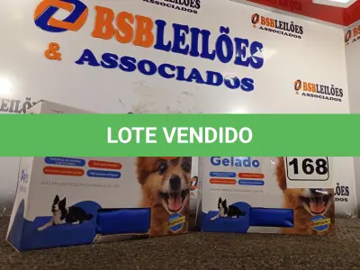 LOTE 168 - 02 TAPETES GELADO. (NO ESTADO) ATENÇÃO! FAZER A VISITAÇÃO ANTES DE ARREMATAR, NÃO SABEMOS SE FUNCIONA. LEILÃO NÃO TEM GARANTIA E NEM DEVOLUÇÃO, SUJEITO A POSSÍVEIS AVARIAS VISÍVEIS/OCULTAS E/OU AUSÊNCIA DE COMPONENTES.
