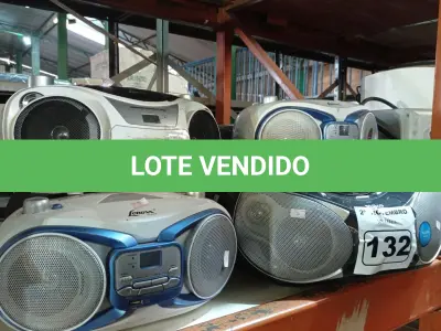 LOTE 132 - 10 APARELHOS DE SOM MARCAS E MODELOS DIVERSOS. (NO ESTADO) ATENÇÃO! FAZER A VISITAÇÃO ANTES DE ARREMATAR, NÃO SABEMOS SE FUNCIONA. LEILÃO NÃO TEM GARANTIA E NEM DEVOLUÇÃO, SUJEITO A POSSÍVEIS AVARIAS VISÍVEIS/OCULTAS E/OU AUSÊNCIA DE COMPONENTES.