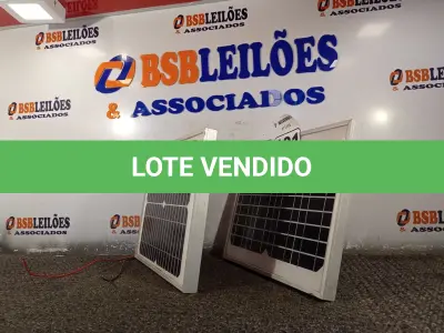 LOTE 101 - 02 PAINÉIS FOTOVOLTAICOS 18V 10W. (NO ESTADO) ATENÇÃO! FAZER A VISITAÇÃO ANTES DE ARREMATAR, NÃO SABEMOS SE FUNCIONA. LEILÃO NÃO TEM GARANTIA E NEM DEVOLUÇÃO, SUJEITO A POSSÍVEIS AVARIAS VISÍVEIS/OCULTAS E/OU AUSÊNCIA DE COMPONENTES.