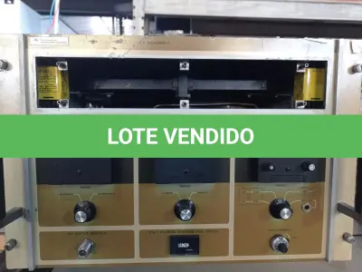LOTE 228 - 01 EQUIPAMENTO TWT POWER AMPLIFIER RF ASSEMBLY MODELO 600AX. (NO ESTADO) ATENÇÃO! FAZER A VISITAÇÃO ANTES DE ARREMATAR, NÃO SABEMOS SE FUNCIONA. LEILÃO NÃO TEM GARANTIA E NEM DEVOLUÇÃO, SUJEITO A POSSÍVEIS AVARIAS VISÍVEIS/OCULTAS E/OU AUSÊNCIA DE COMPONENTES.