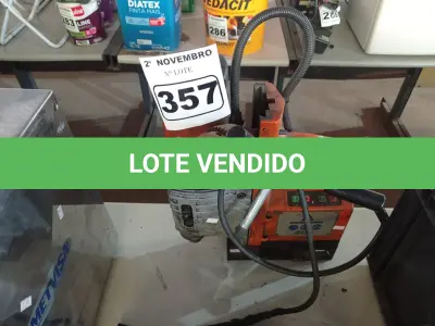 LOTE 357 - 01 FURADEIRA DE BASE MAGNÉTICA. (NO ESTADO) ATENÇÃO! FAZER A VISITAÇÃO ANTES DE ARREMATAR, NÃO SABEMOS SE FUNCIONA. LEILÃO NÃO TEM GARANTIA E NEM DEVOLUÇÃO, SUJEITO A POSSÍVEIS AVARIAS VISÍVEIS/OCULTAS E/OU AUSÊNCIA DE COMPONENTES.