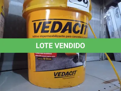 LOTE 556 - 01 BALDE DE VEDACIT, ADITIVO IMPERMEABILIZANTE PARA CONCRETOS E ARGAMASSAS 18L. (NO ESTADO) ATENÇÃO! FAZER A VISITAÇÃO ANTES DE ARREMATAR, NÃO SABEMOS SE FUNCIONA. LEILÃO NÃO TEM GARANTIA E NEM DEVOLUÇÃO, SUJEITO A POSSÍVEIS AVARIAS VISÍVEIS/OCULTAS E/OU AUSÊNCIA DE COMPONENTES.