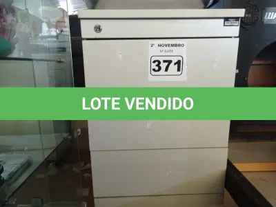 LOTE 371 - 02 GAVETEIROS COM 03 GAVETAS. (NO ESTADO) ATENÇÃO! FAZER A VISITAÇÃO ANTES DE ARREMATAR, NÃO SABEMOS SE FUNCIONA. LEILÃO NÃO TEM GARANTIA E NEM DEVOLUÇÃO, SUJEITO A POSSÍVEIS AVARIAS VISÍVEIS/OCULTAS E/OU AUSÊNCIA DE COMPONENTES.