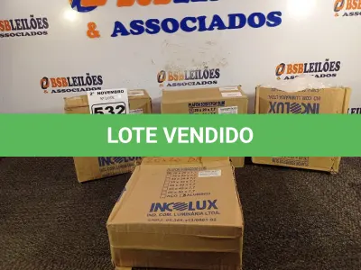 LOTE 532 - 04 PLAFONS DE SOBREPOR 20X20. (NO ESTADO) ATENÇÃO! FAZER A VISITAÇÃO ANTES DE ARREMATAR, NÃO SABEMOS SE FUNCIONA. LEILÃO NÃO TEM GARANTIA E NEM DEVOLUÇÃO, SUJEITO A POSSÍVEIS AVARIAS VISÍVEIS/OCULTAS E/OU AUSÊNCIA DE COMPONENTES.