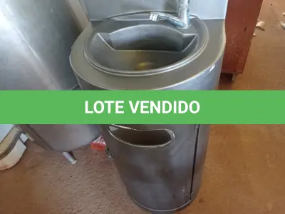 LOTE 428 - 01 TOTEM EM FIBRA DE VIDRO PARA HIGIENIZAÇÃO DAS MÃOS. (NO ESTADO) ATENÇÃO! FAZER A VISITAÇÃO ANTES DE ARREMATAR, NÃO SABEMOS SE FUNCIONA. LEILÃO NÃO TEM GARANTIA E NEM DEVOLUÇÃO, SUJEITO A POSSÍVEIS AVARIAS VISÍVEIS/OCULTAS E/OU AUSÊNCIA DE COMPONENTES.