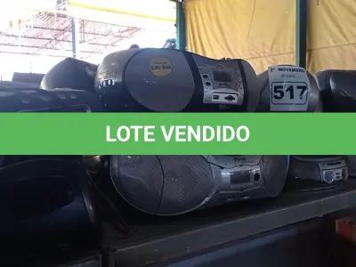 LOTE 517 - 01 LOTE COM VÁRIOS APARELHOS DE SOM MARCAS E MODELOS DIVERSOS. (NO ESTADO) ATENÇÃO! FAZER A VISITAÇÃO ANTES DE ARREMATAR, NÃO SABEMOS SE FUNCIONA. LEILÃO NÃO TEM GARANTIA E NEM DEVOLUÇÃO, SUJEITO A POSSÍVEIS AVARIAS VISÍVEIS/OCULTAS E/OU AUSÊNCIA DE COMPONENTES.