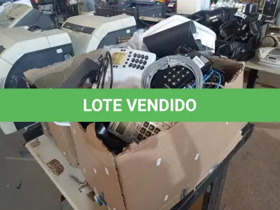 LOTE 453 - 01 LOTE COM MATERIAIS DIVERSOS. (NO ESTADO) ATENÇÃO! FAZER A VISITAÇÃO ANTES DE ARREMATAR, NÃO SABEMOS SE FUNCIONA. LEILÃO NÃO TEM GARANTIA E NEM DEVOLUÇÃO, SUJEITO A POSSÍVEIS AVARIAS VISÍVEIS/OCULTAS E/OU AUSÊNCIA DE COMPONENTES.