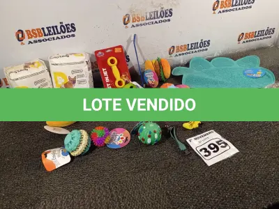 LOTE 395 - 01 KIT DE ACESSÓRIOS PARA PET. (NO ESTADO) ATENÇÃO! FAZER A VISITAÇÃO ANTES DE ARREMATAR, NÃO SABEMOS SE FUNCIONA. LEILÃO NÃO TEM GARANTIA E NEM DEVOLUÇÃO, SUJEITO A POSSÍVEIS AVARIAS VISÍVEIS/OCULTAS E/OU AUSÊNCIA DE COMPONENTES.
