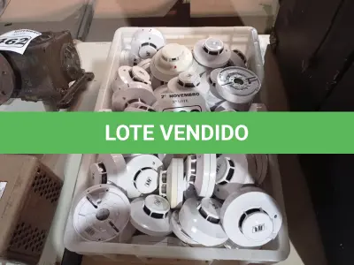 LOTE 463 - 01 LOTE COM GRANDE QUANTIDADE DETECTORES DE FUMAÇA. (NO ESTADO) ATENÇÃO! FAZER A VISITAÇÃO ANTES DE ARREMATAR, NÃO SABEMOS SE FUNCIONA. LEILÃO NÃO TEM GARANTIA E NEM DEVOLUÇÃO, SUJEITO A POSSÍVEIS AVARIAS VISÍVEIS/OCULTAS E/OU AUSÊNCIA DE COMPONENTES.