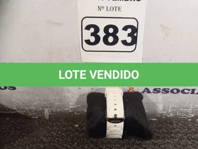 LOTE 383 - 01 RELÓGIO DE PULSO. (NO ESTADO) ATENÇÃO! FAZER A VISITAÇÃO ANTES DE ARREMATAR, NÃO SABEMOS SE FUNCIONA. LEILÃO NÃO TEM GARANTIA E NEM DEVOLUÇÃO, SUJEITO A POSSÍVEIS AVARIAS VISÍVEIS/OCULTAS E/OU AUSÊNCIA DE COMPONENTES.