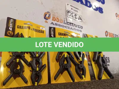 LOTE 090 - 01 KIT DE GRAMPOS DE PRESSÃO. (NO ESTADO) ATENÇÃO! FAZER A VISITAÇÃO ANTES DE ARREMATAR, NÃO SABEMOS SE FUNCIONA. LEILÃO NÃO TEM GARANTIA E NEM DEVOLUÇÃO, SUJEITO A POSSÍVEIS AVARIAS VISÍVEIS/OCULTAS E/OU AUSÊNCIA DE COMPONENTES.