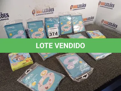 LOTE 374 - 01 LOTE COM VÁRIAS BOIAS INFANTIS. (NO ESTADO) ATENÇÃO! FAZER A VISITAÇÃO ANTES DE ARREMATAR, NÃO SABEMOS SE FUNCIONA. LEILÃO NÃO TEM GARANTIA E NEM DEVOLUÇÃO, SUJEITO A POSSÍVEIS AVARIAS VISÍVEIS/OCULTAS E/OU AUSÊNCIA DE COMPONENTES.