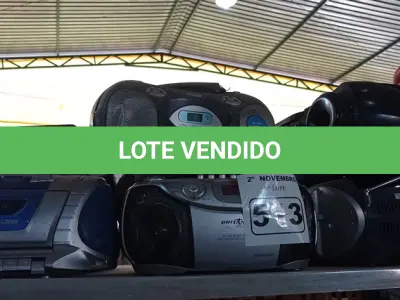 LOTE 513 - 10 APARELHOS DE SOM MARCAS E MODELOS DIVERSOS. (NO ESTADO) ATENÇÃO! FAZER A VISITAÇÃO ANTES DE ARREMATAR, NÃO SABEMOS SE FUNCIONA. LEILÃO NÃO TEM GARANTIA E NEM DEVOLUÇÃO, SUJEITO A POSSÍVEIS AVARIAS VISÍVEIS/OCULTAS E/OU AUSÊNCIA DE COMPONENTES.