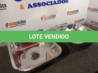 LOTE 488 - 02 CUBAS RASAS PARA PIA EM INOX 40X34X11CM. (NO ESTADO) ATENÇÃO! FAZER A VISITAÇÃO ANTES DE ARREMATAR, NÃO SABEMOS SE FUNCIONA. LEILÃO NÃO TEM GARANTIA E NEM DEVOLUÇÃO, SUJEITO A POSSÍVEIS AVARIAS VISÍVEIS/OCULTAS E/OU AUSÊNCIA DE COMPONENTES.