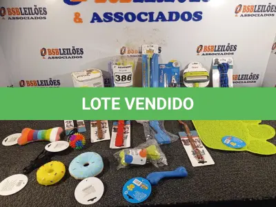 LOTE 386 - 01 KIT DE ACESSÓRIOS PARA PET. (NO ESTADO) ATENÇÃO! FAZER A VISITAÇÃO ANTES DE ARREMATAR, NÃO SABEMOS SE FUNCIONA. LEILÃO NÃO TEM GARANTIA E NEM DEVOLUÇÃO, SUJEITO A POSSÍVEIS AVARIAS VISÍVEIS/OCULTAS E/OU AUSÊNCIA DE COMPONENTES.