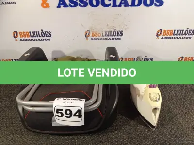 LOTE 594 - 01 ASSENTO ELEVATÓRIO, 01 BANQUETA DOBRÁVEL E 01 FERRO DE PASSAR. (NO ESTADO) ATENÇÃO! FAZER A VISITAÇÃO ANTES DE ARREMATAR, NÃO SABEMOS SE FUNCIONA. LEILÃO NÃO TEM GARANTIA E NEM DEVOLUÇÃO, SUJEITO A POSSÍVEIS AVARIAS VISÍVEIS/OCULTAS E/OU AUSÊNCIA DE COMPONENTES.