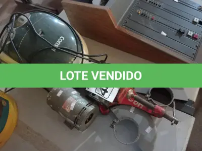LOTE 443 - 02 SIRENES, 02 PROTETORES DE DISCO, 01 MORSA E 01 ASPIRADOR DE PÓ. (NO ESTADO) ATENÇÃO! FAZER A VISITAÇÃO ANTES DE ARREMATAR, NÃO SABEMOS SE FUNCIONA. LEILÃO NÃO TEM GARANTIA E NEM DEVOLUÇÃO, SUJEITO A POSSÍVEIS AVARIAS VISÍVEIS/OCULTAS E/OU AUSÊNCIA DE COMPONENTES.