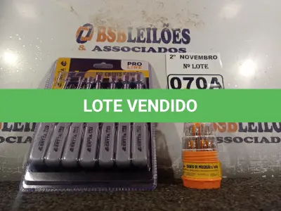 LOTE 070 - 01 KIT DE CHAVE CANHÃO E 01 KIT DE CHAVE DE PRECISÃO. (NO ESTADO) ATENÇÃO! FAZER A VISITAÇÃO ANTES DE ARREMATAR, NÃO SABEMOS SE FUNCIONA. LEILÃO NÃO TEM GARANTIA E NEM DEVOLUÇÃO, SUJEITO A POSSÍVEIS AVARIAS VISÍVEIS/OCULTAS E/OU AUSÊNCIA DE COMPONENTES.