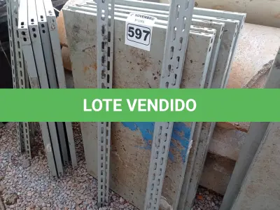LOTE 597 - 01 ESTANTE DE FERRO COM 05 PRATELEIRAS. (NO ESTADO) ATENÇÃO! FAZER A VISITAÇÃO ANTES DE ARREMATAR, NÃO SABEMOS SE FUNCIONA. LEILÃO NÃO TEM GARANTIA E NEM DEVOLUÇÃO, SUJEITO A POSSÍVEIS AVARIAS VISÍVEIS/OCULTAS E/OU AUSÊNCIA DE COMPONENTES.