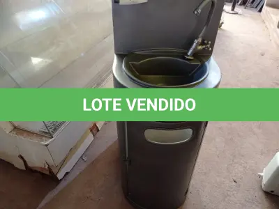LOTE 587 - 01 TOTEM EM FIBRA DE VIDRO PARA HIGIENIZAÇÃO DAS MÃOS. (NO ESTADO) ATENÇÃO! FAZER A VISITAÇÃO ANTES DE ARREMATAR, NÃO SABEMOS SE FUNCIONA. LEILÃO NÃO TEM GARANTIA E NEM DEVOLUÇÃO, SUJEITO A POSSÍVEIS AVARIAS VISÍVEIS/OCULTAS E/OU AUSÊNCIA DE COMPONENTES.