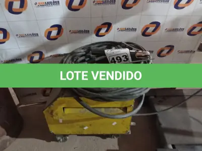 LOTE 493 - 01 MÁQUINA DE SOLDA ELÉTRICA BANTAN 250. (NO ESTADO) ATENÇÃO! FAZER A VISITAÇÃO ANTES DE ARREMATAR, NÃO SABEMOS SE FUNCIONA. LEILÃO NÃO TEM GARANTIA E NEM DEVOLUÇÃO, SUJEITO A POSSÍVEIS AVARIAS VISÍVEIS/OCULTAS E/OU AUSÊNCIA DE COMPONENTES.