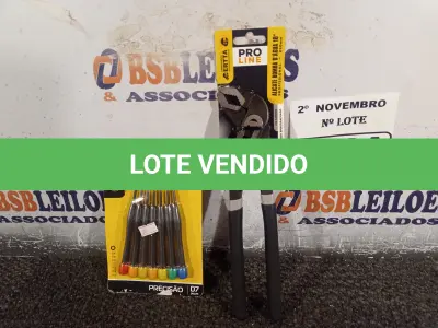 LOTE 290 - 01 ALICATE BOMBA D’AGUA 10” E 01 KIT DE CHAVES TORX. (NO ESTADO) ATENÇÃO! FAZER A VISITAÇÃO ANTES DE ARREMATAR, NÃO SABEMOS SE FUNCIONA. LEILÃO NÃO TEM GARANTIA E NEM DEVOLUÇÃO, SUJEITO A POSSÍVEIS AVARIAS VISÍVEIS/OCULTAS E/OU AUSÊNCIA DE COMPONENTES.