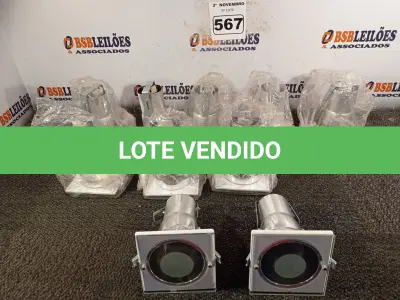 LOTE 567 - 10 LUMINÁRIAS DE EMBUTIR. (NO ESTADO) ATENÇÃO! FAZER A VISITAÇÃO ANTES DE ARREMATAR, NÃO SABEMOS SE FUNCIONA. LEILÃO NÃO TEM GARANTIA E NEM DEVOLUÇÃO, SUJEITO A POSSÍVEIS AVARIAS VISÍVEIS/OCULTAS E/OU AUSÊNCIA DE COMPONENTES.