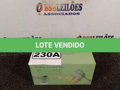 LOTE 230 - 01 TRITURADOR DE ALIMENTOS. (NO ESTADO) ATENÇÃO! FAZER A VISITAÇÃO ANTES DE ARREMATAR, NÃO SABEMOS SE FUNCIONA. LEILÃO NÃO TEM GARANTIA E NEM DEVOLUÇÃO, SUJEITO A POSSÍVEIS AVARIAS VISÍVEIS/OCULTAS E/OU AUSÊNCIA DE COMPONENTES.