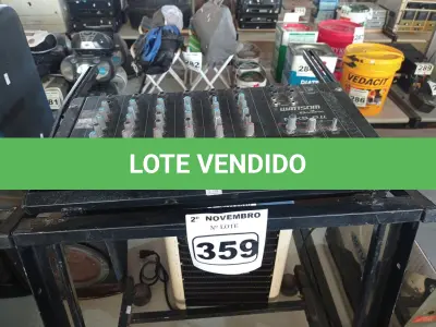 LOTE 359 - 01 MESA DE SOM WATTISOM MXS6. (NO ESTADO) ATENÇÃO! FAZER A VISITAÇÃO ANTES DE ARREMATAR, NÃO SABEMOS SE FUNCIONA. LEILÃO NÃO TEM GARANTIA E NEM DEVOLUÇÃO, SUJEITO A POSSÍVEIS AVARIAS VISÍVEIS/OCULTAS E/OU AUSÊNCIA DE COMPONENTES.