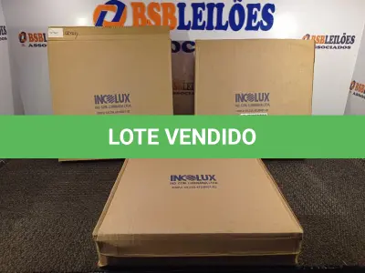 LOTE 564 - 03 PLAFONS DE SOBREPOR 40X30 INCOLUSTRE. (NO ESTADO) ATENÇÃO! FAZER A VISITAÇÃO ANTES DE ARREMATAR, NÃO SABEMOS SE FUNCIONA. LEILÃO NÃO TEM GARANTIA E NEM DEVOLUÇÃO, SUJEITO A POSSÍVEIS AVARIAS VISÍVEIS/OCULTAS E/OU AUSÊNCIA DE COMPONENTES.