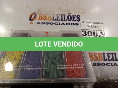 LOTE 300 - 01 KIT DE BROCAS. (NO ESTADO) ATENÇÃO! FAZER A VISITAÇÃO ANTES DE ARREMATAR, NÃO SABEMOS SE FUNCIONA. LEILÃO NÃO TEM GARANTIA E NEM DEVOLUÇÃO, SUJEITO A POSSÍVEIS AVARIAS VISÍVEIS/OCULTAS E/OU AUSÊNCIA DE COMPONENTES.