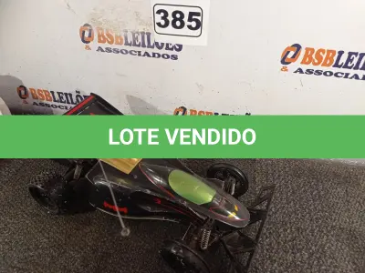 LOTE 385 - 01 CARRINHO DE CONTROLE REMOTO. (NO ESTADO) ATENÇÃO! FAZER A VISITAÇÃO ANTES DE ARREMATAR, NÃO SABEMOS SE FUNCIONA. LEILÃO NÃO TEM GARANTIA E NEM DEVOLUÇÃO, SUJEITO A POSSÍVEIS AVARIAS VISÍVEIS/OCULTAS E/OU AUSÊNCIA DE COMPONENTES.