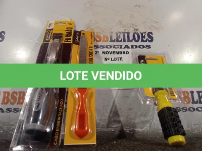 LOTE 265 - 01 FORMÃO, 01 LIMA CHATA 6” E 01 CHAVE COM 06 PONTAS INTERCAMBIÁVEIS. (NO ESTADO) ATENÇÃO! FAZER A VISITAÇÃO ANTES DE ARREMATAR, NÃO SABEMOS SE FUNCIONA. LEILÃO NÃO TEM GARANTIA E NEM DEVOLUÇÃO, SUJEITO A POSSÍVEIS AVARIAS VISÍVEIS/OCULTAS E/OU AUSÊNCIA DE COMPONENTES.